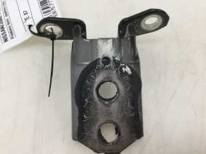 NISSAN Juke F15 (2010–2018) Front door lower hinge - 2