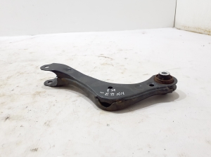 LEXUS NX H20 (2021–2026) Tagumine õõtshoob 4879042030 - 2