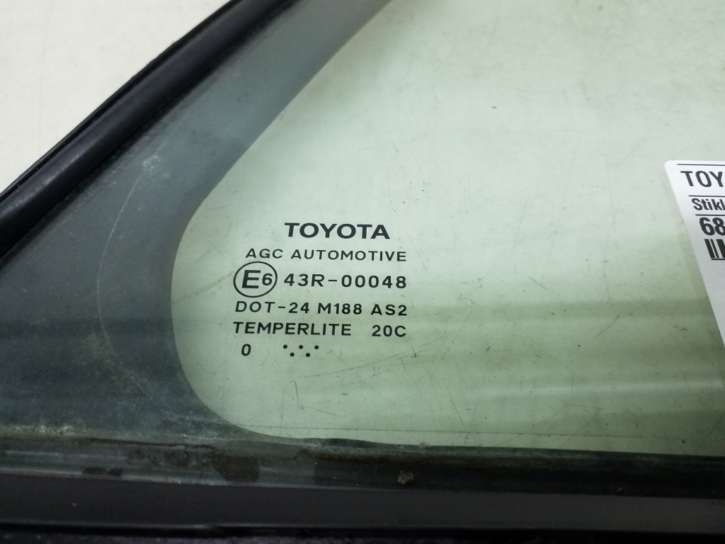 TOYOTA Avensis T27 Фортка задняя правая 6812305100 20983278