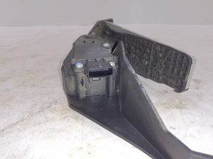 Infiniti FX (2008–2013) Gaspedal 180021CA1C - 4