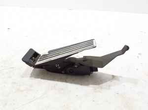 Infiniti FX (2008–2013) Gaspedal 180021CA1C - 5