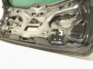 Maserati Levante (2016–2026) Trunk lid - 2
