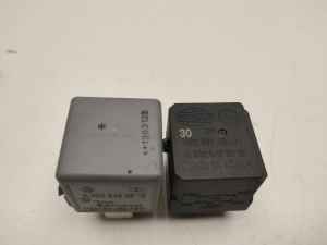 Mercedes Benz ML-Class 164 (2005–2011) Relais a0025428019 - 4