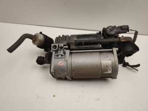 Mercedes Benz CLS-Class 218 (2011–2018) Air suspension compressor A2123200404 - 3