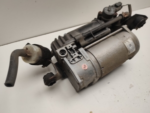 Mercedes Benz CLS-Class 218 (2011–2018) Air suspension compressor A2123200404 - 5