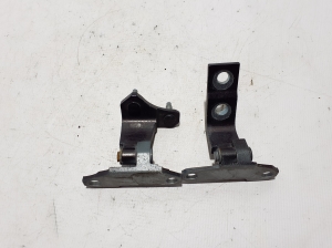   Rear side door upper hinge  - 824011CA0A 