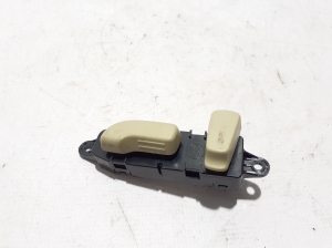 Infiniti FX (2008–2013) Front seat control switch 87066JK60A - 3