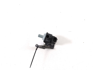 TOYOTA Corolla Cross I (2022–2026) Muu klapp 9091012279 - 2