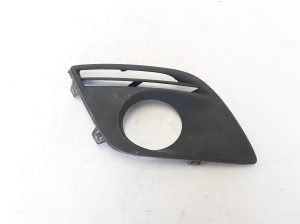  Front bumper fog lamp cover 