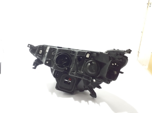 RENAULT Megane IV (2016–2022) Esituli 260108478R - 3