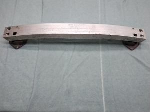 Rear bumper reinforcement and its parts - 6410D271