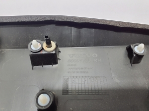 VOLVO EX30 I (2023–2026) Tagumise küljeukse liist 80001705 - 2