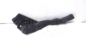 Front bumper bracket - 1374289080