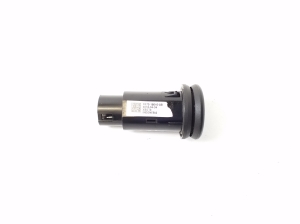 Jaguar F-pace (2016–2026) USB port FK7219010AB - 3