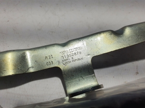 VOLVO XC90 (2015–2024) Hood hinge 31352879 - 3