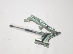 VOLVO XC90 (2015–2024) Hood hinge 31352879 - 4