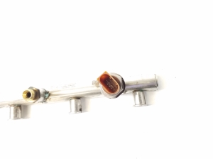 Porsche Cayenne (2010–2017) Common Rail Kraftstoffleitung 95811011510 - 4