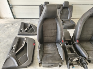 Mercedes Benz A-Class 176 (2012–2018) Salons un tā detaļas - 17