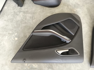 Mercedes Benz A-Class 176 (2012–2018) Salons un tā detaļas - 18