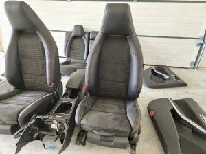 Mercedes Benz A-Class 176 (2012–2018) Salons un tā detaļas - 3
