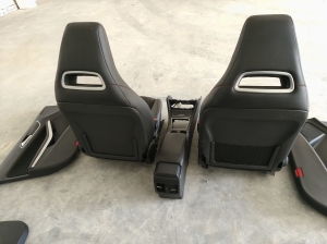 Mercedes Benz A-Class 176 (2012–2018) Salons un tā detaļas - 4