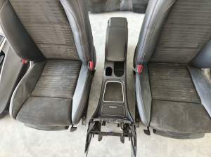 Mercedes Benz A-Class 176 (2012–2018) Salons un tā detaļas - 7