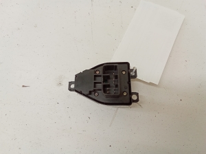 Mazda 3 (2003–2009) Mirror control switch BJOE66600 - 2