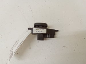 Mazda 3 (2003–2009) Mirror control switch BJOE66600 - 3
