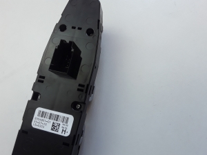Mini Countryman R60 (2010–2016) Front door glass switch 9354861 - 2