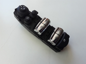 Mini Countryman R60 (2010–2016) Front door glass switch 9354861 - 5