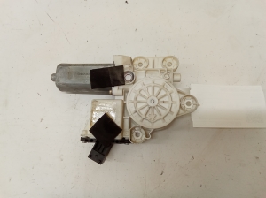 Fensterhebermotor vorne - 9178988
