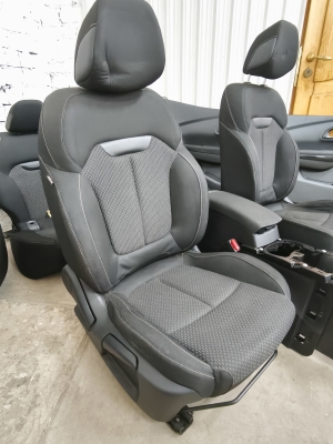 RENAULT Kadjar (2015–2026) Interior and its parts - 8