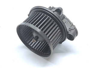   Moteur de ventilateur d’habitacle  - BK2T18456AC 
