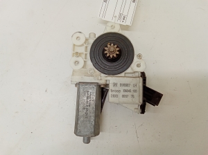 Front door window regulator motor - 9178987