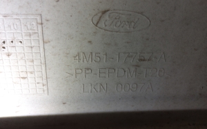 Ford Focus (2004–2011) Front bumper 4M5117757A - 5