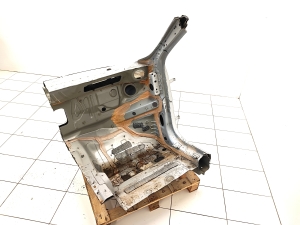 Polestar 2 II (2021–2026) Front quarter panel - 4