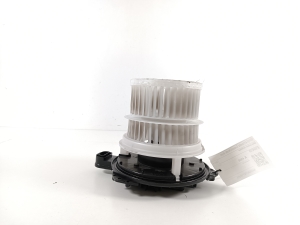TOYOTA Corolla Cross I (2022–2026) Salongi puhuri mootor 8710342120 - 4