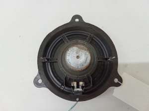 NISSAN Juke F15 (2010–2018) Rear side door speaker F16134A - 2