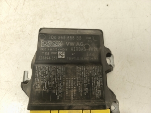 Volkswagen Passat B8 (2014–2023) Turvapadja moodul 3Q0959655BB - 4