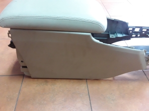 Infiniti M37 Y51 (2011–2026) Mittelkonsole 969111ME0A - 2