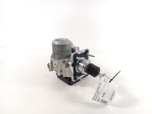 TOYOTA Corolla Cross I (2022–2026) Piduri peasilinder 4705016090 - 4