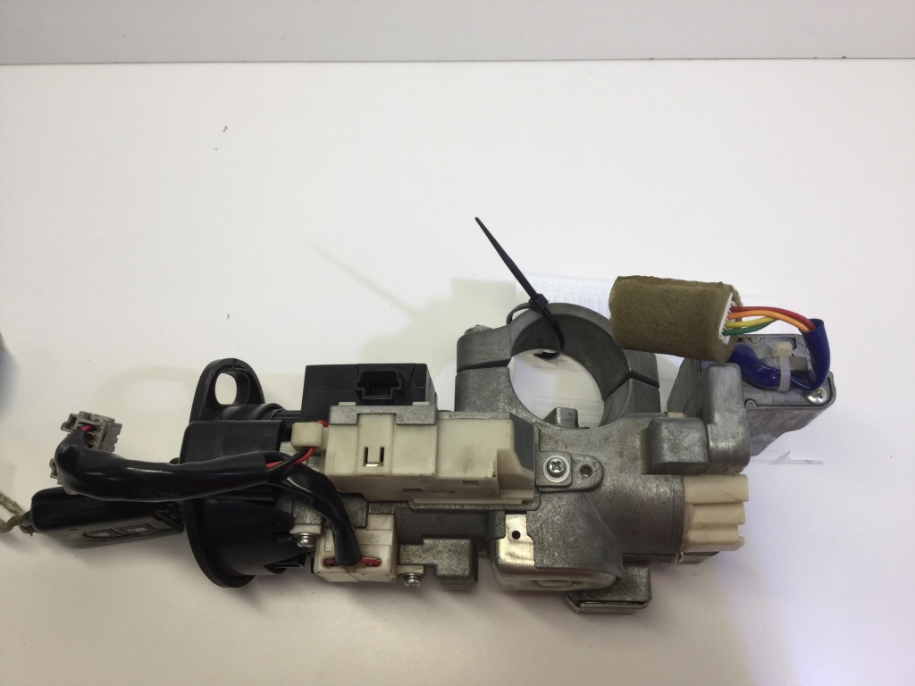 Used NISSAN Qashqai Ignition switch