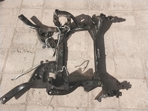 Jaguar XE (2015–2026) Eesmine alusraam GX735C145AC - 3