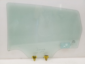  Glass rear side door 