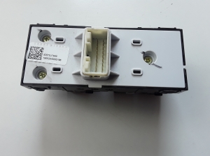 Kia Sportage (2016–2021) Front door glass switch 93570J7600 - 2