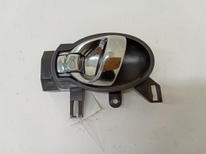 Rear side door interior handle - 806711HB4B