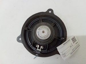 NISSAN Juke F15 (2010–2018) Tagumise külgukse kõlar F16134A - 2