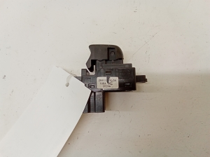 NISSAN Juke F15 (2010–2018) Schalter el. Fensterheber hinten 25411 - 2