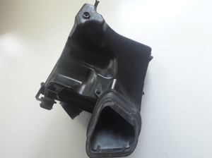 Opel Zafira C (2011–2026) Luftfiltergehäuse 13256899 - 4
