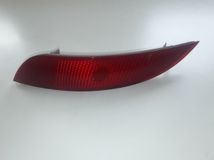 Rear bumper reflector - F1EB13B415AB